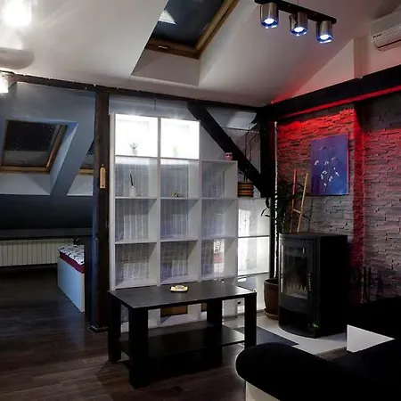 Loft 37 Apartment *