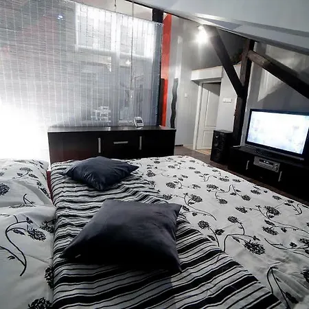 Loft 37 *